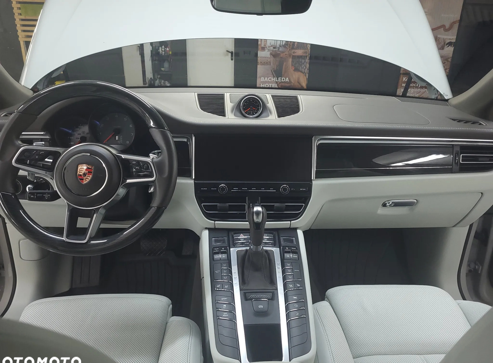 Porsche Macan cena 259000 przebieg: 21450, rok produkcji 2021 z Zakopane małe 529